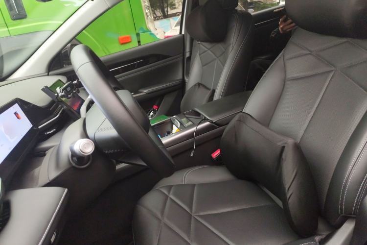 Used Geely Galaxy L6 2024 125km PLUS Dragon Edition