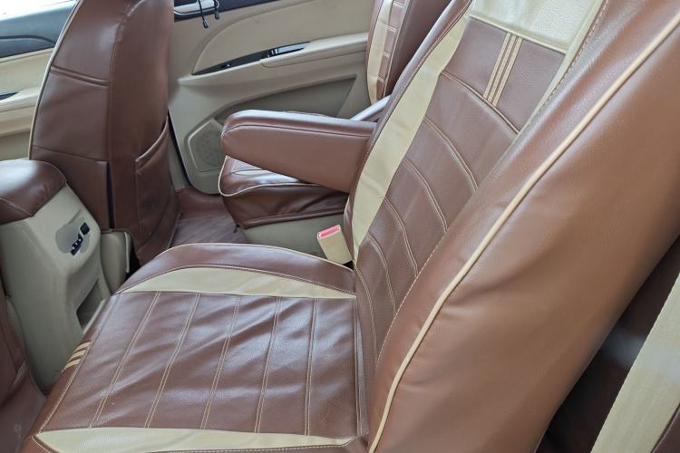 Used Baojun 730 2016 Revised 1.5L Manual Standard Version 7 Seats China V Emission Standard
