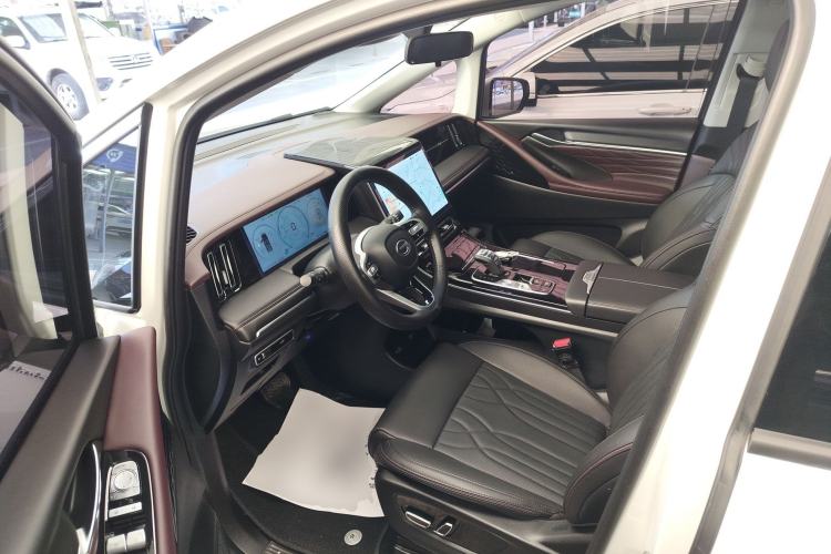 Used GAC Trumpchi M8 2024 Master Series 400T Prestige Edition
