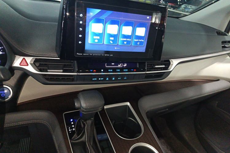 Used Toyota Sienna 2021 2.5L Hybrid Comfort Edition