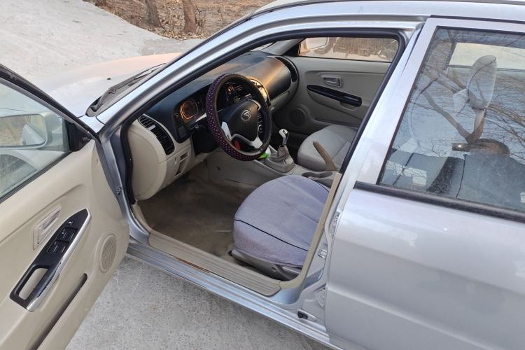 Used Soueast V3 Lingyue 2013 Revised Version 1.5L Manual – Affordable Edition Driver Seat