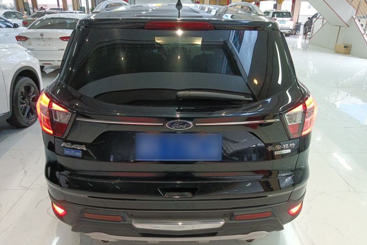 Used Ford Kuga 2017 EcoBoost 180 Two-Wheel-Drive Luxury Wing Edition
