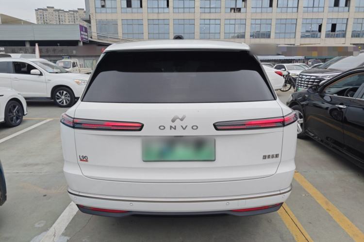 Used ONVO Luxeed L90 2025 Model—Ultra Six-Seater Version Rear