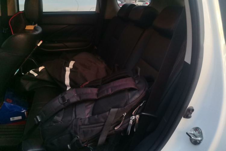 Used Mitsubishi Outlander 2019 2.0L Two-Wheel Drive Comfort Edition 5 Seats China V Standard Left Rear Seat