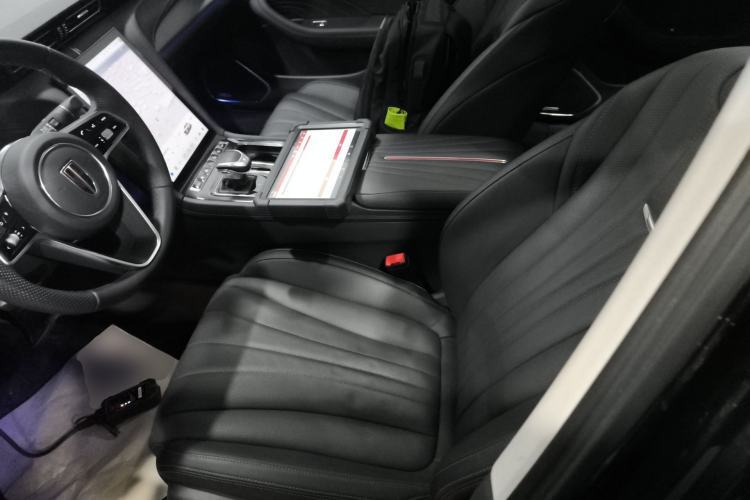 Used Hongqi H5 2024 2.0T Automatic Smart Connect Flagship Edition Left Front Seat