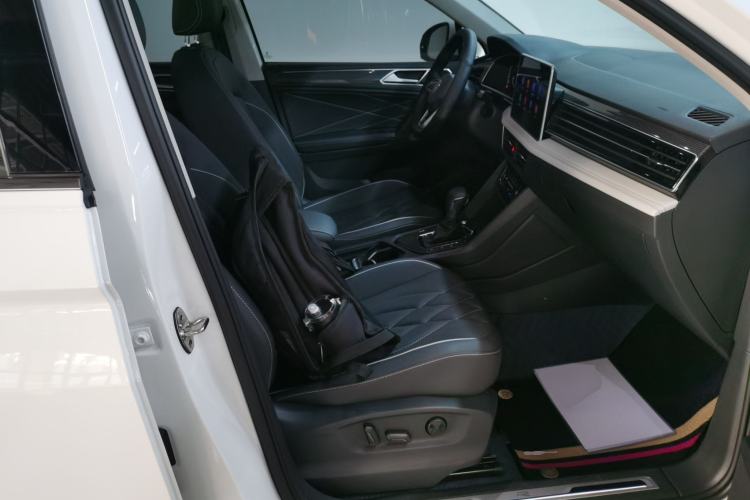 Used Volkswagen Tiguan L 2022 330TSI Automatic Two-Wheel Drive R-Line Enhanced Edition
