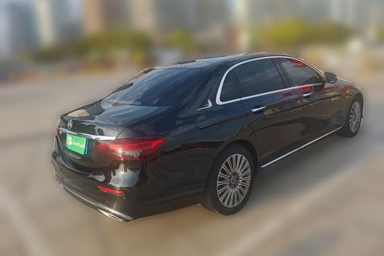 Used Mercedes-Benz E-Class 2021 Restyled E 300 L Luxury Edition Rear Right 45 Deg