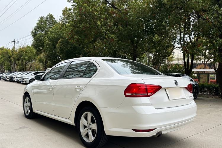Used Volkswagen Lavida 2017 1.6L Automatic Fashion Edition Exterior 5