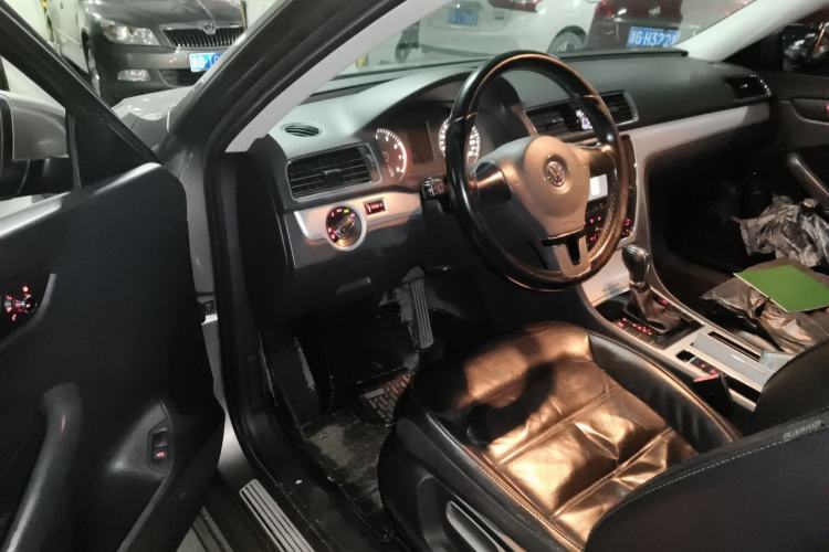 Used Volkswagen Passat 2014 1.8TSI DSG Prestige Navigation Edition Driver Seat