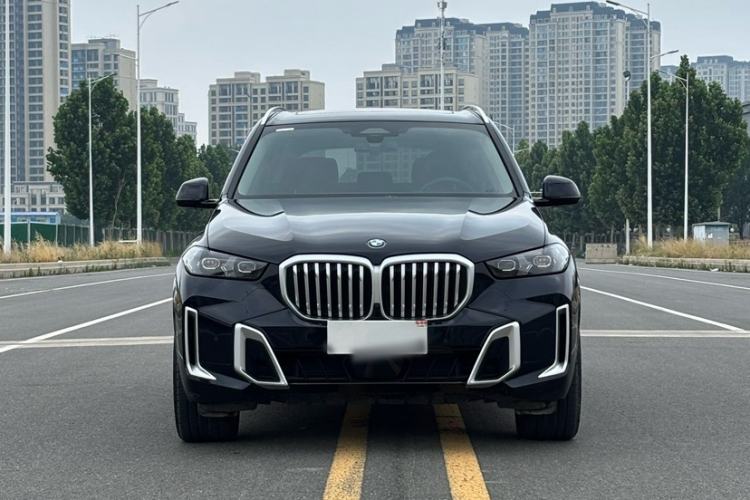 Used BMW X5 2023 xDrive 30Li Luxury M Sport Package
