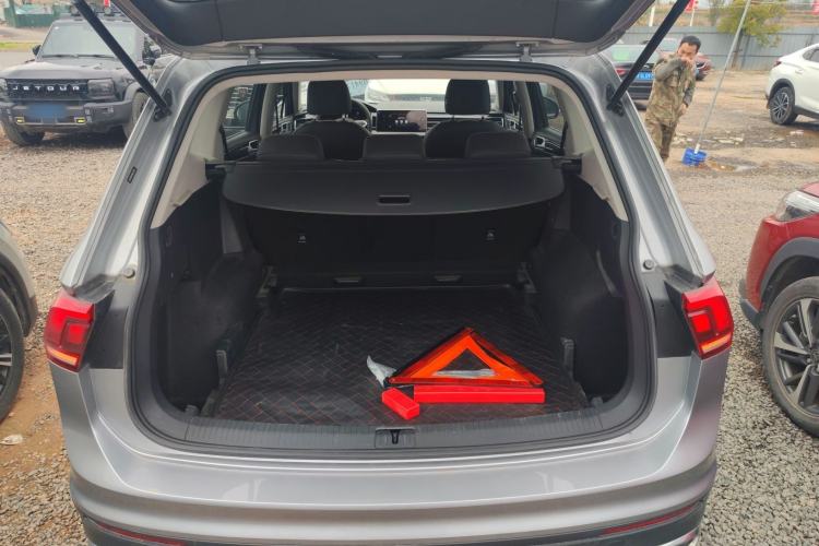 Used Volkswagen Tiguan L 2022 330TSI Automatic Two-Wheel Drive Comfort Edition
