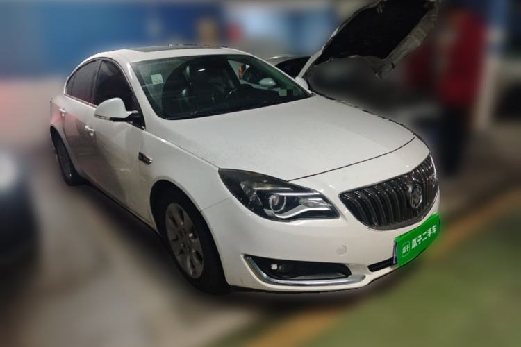 Used Buick Regal 2014 1.6T Fashionable Tech Edition Front Right 45 Deg