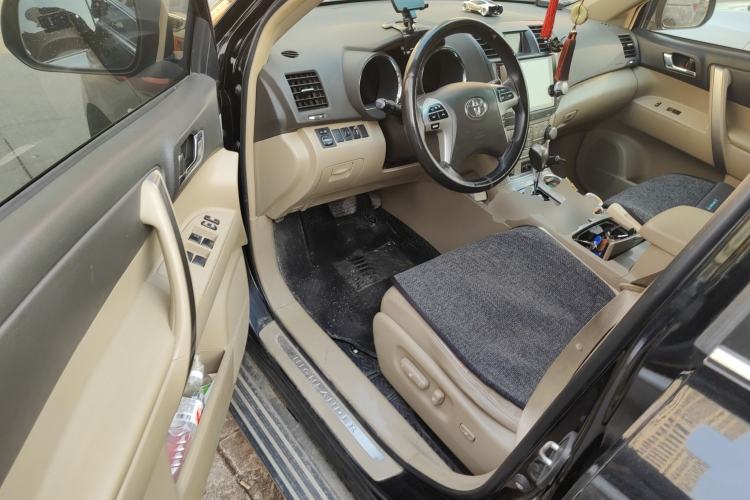 Used Toyota Highlander 2012 2.7L Two-Wheel Drive 7-Seater Luxury Edition