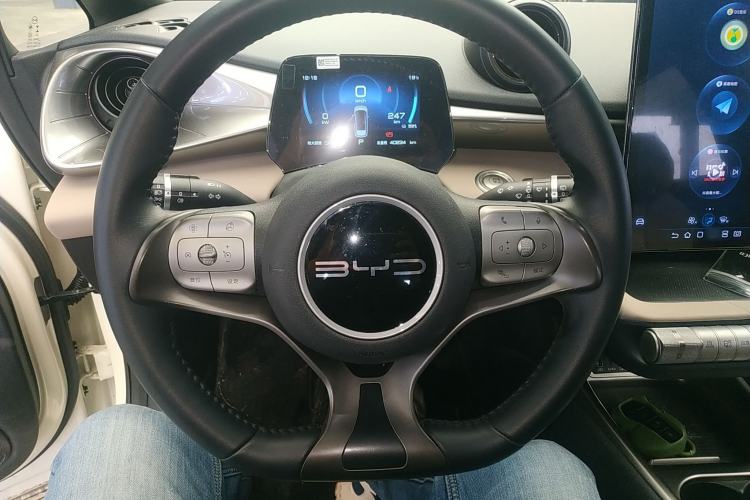 Used BYD Dolphin 2023 420 km Fashion Edition
