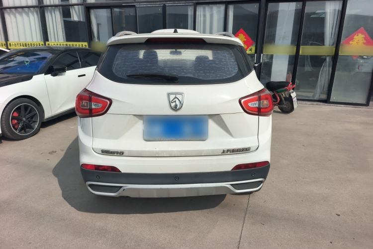 Used Baojun 510 2017 1.5L manual Comfort trim