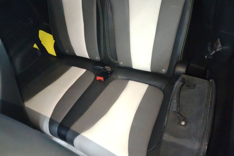 Used Roewe Clever 2021 302 km New Four-Seater Super-Efficient Version
