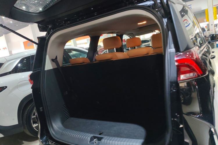 Used SAIC MAXUS G50 PHEV 2025 Revised Navigation Edition
