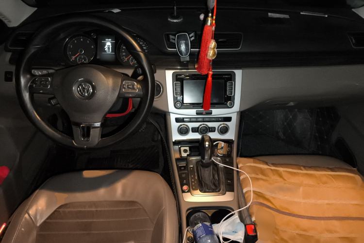 Used Volkswagen Magotan 2012 Facelift 2.0 TSI Prestige Model