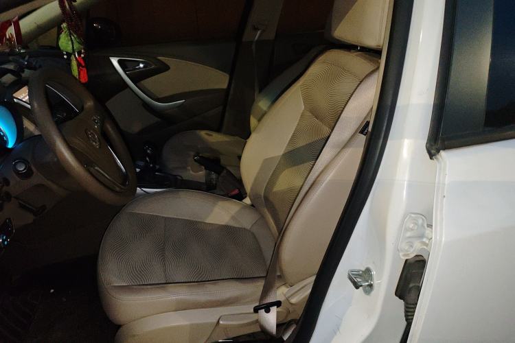 Used Buick GT 2013 GT 1.6L Manual Entry-Level Model