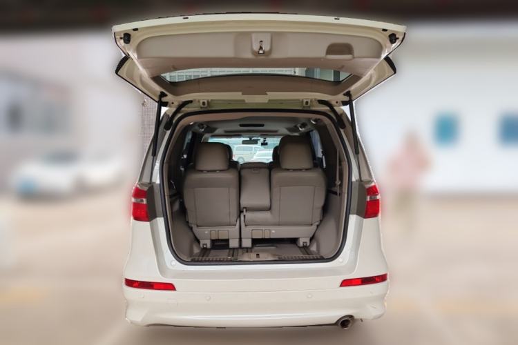 Used Honda Elysion 2015 2.4L VTi-S Prestige Edition Trunk