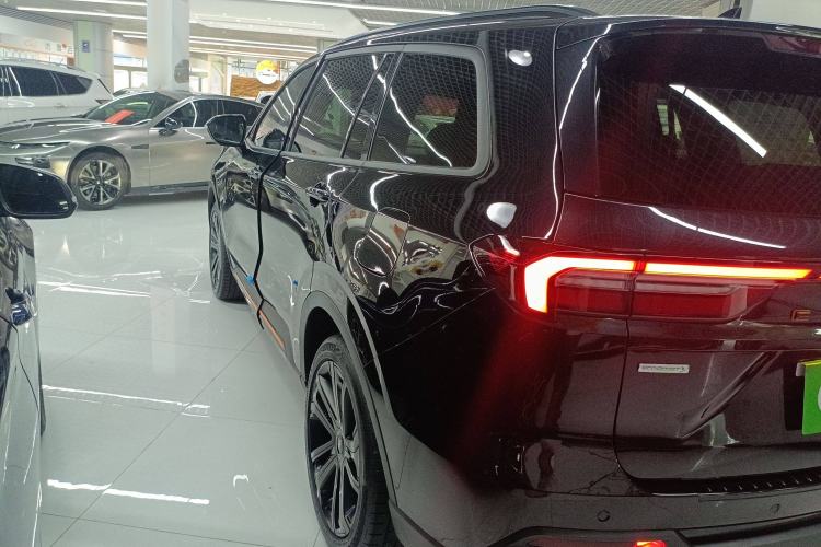 Used Ford Equator 2023 EcoBoost 225 Obsidian Orange Edition Prestige 7-Seater (2/2/3)
