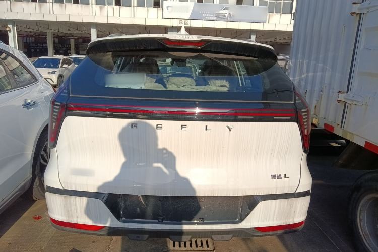 Used Geely Auto FX11 2025 4th Generation 1.5TD DCT – The Start