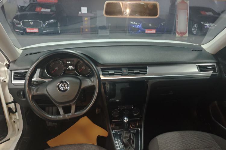 Used Volkswagen Bora 2019 Facelift Bora·Legend 1.5L Automatic Fashion Edition China VI Standard Center Console