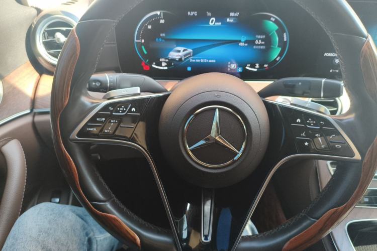 Used Mercedes-Benz E-Class 2021 Restyled E 300 L Luxury Edition Steering Wheel