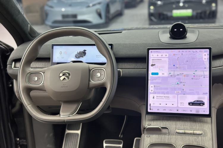 Used Nio ES7 2024 75 kWh Steering Wheel