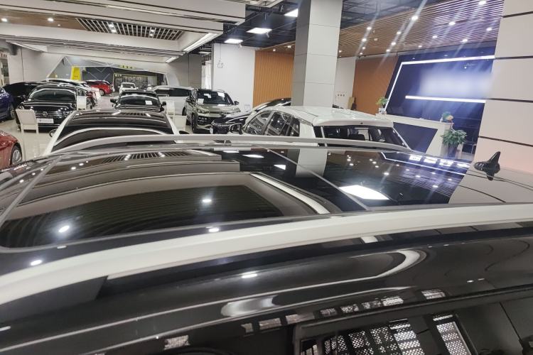 Used Volkswagen Tharu 2023 300TSI Two-Wheel-Drive Moonlight Edition
