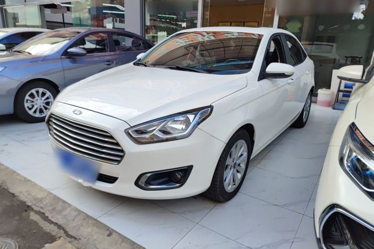 Used Ford Escort 2015 1.5L Automatic Fashion Model