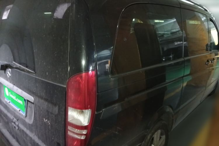 Used Mercedes-Benz Viano 2012 2.5L Hospitality Edition Rear Right 45 Deg