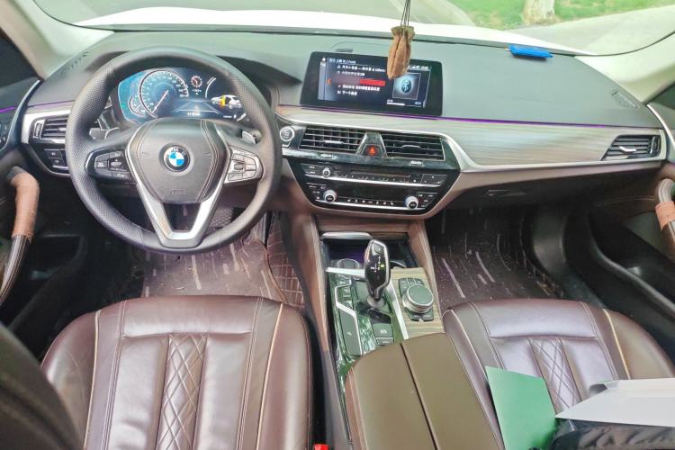 Used BMW 5 Series 2018 530Li Leading Edition Luxury Package Center Console