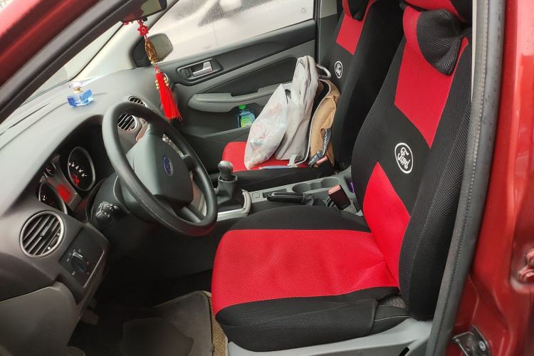 Used Ford Focus 2013 Hatchback Classic 1.8L Manual Base Model