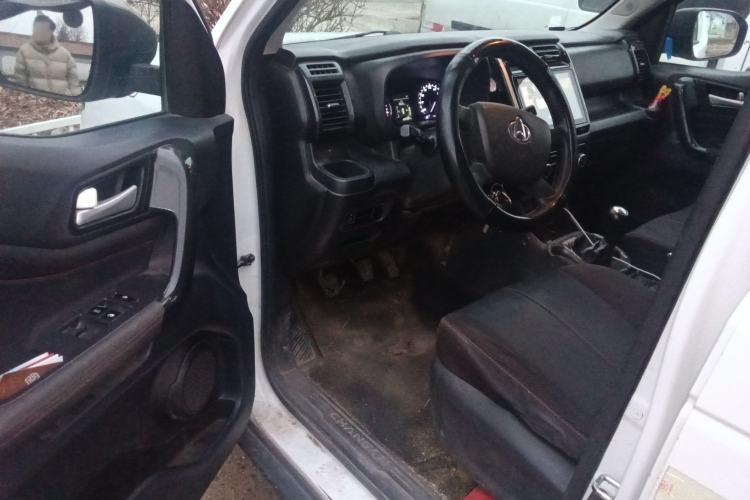 Used CHANGAN OSHAN X70A 
