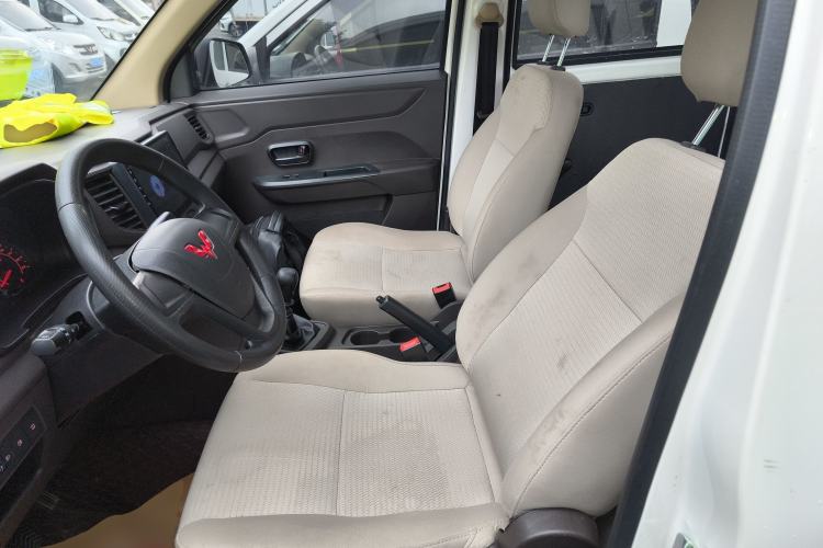 Used Wuling Hongguang V 2022 1.5L Jingqu Edition Electric-Assist LAR Left Front Seat
