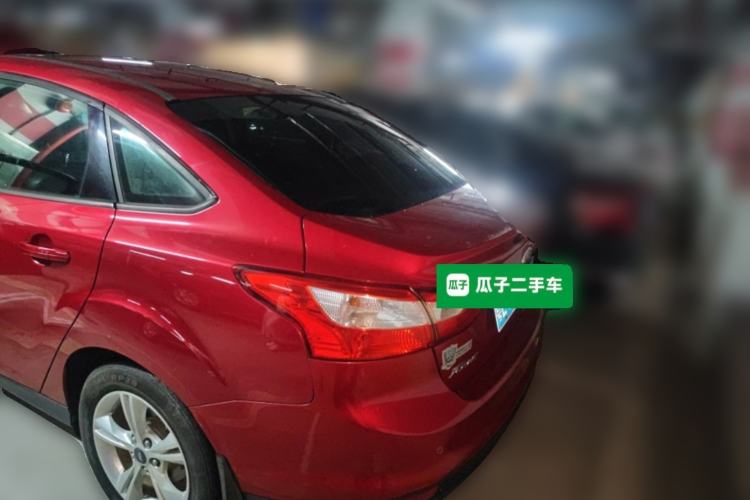 Used Ford Focus 2012 Sedan 1.6L Automatic Fashion Edition