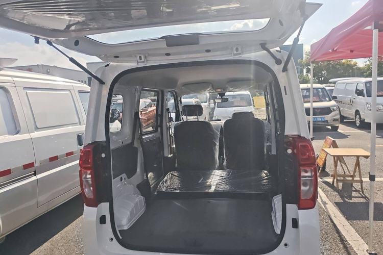 Used Wuling Zhiguang New Energy 2025 Model 305km Ambitious Edition