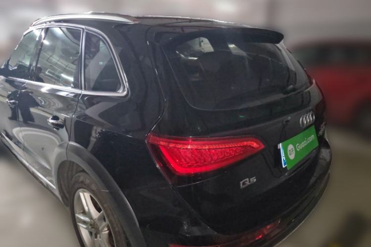 Used Audi Q5 2017 Plus 40 TFSI Technology Model