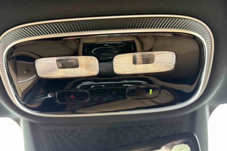 Used Rising R7 2023 Rear-Drive Screen King Edition