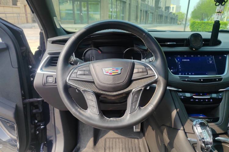 Used Cadillac XT5 2020 Updated Version 28T All-Wheel Drive Leading Sporty Type Steering Wheel