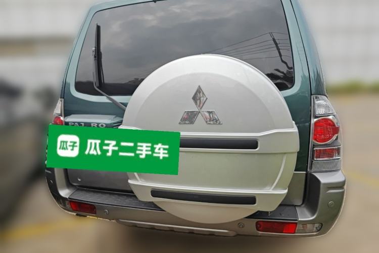 Used Mitsubishi Pajero 2011 V73 3.0L AT GLX Rear