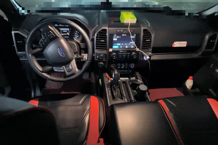 Used Ford F-150 Raptor 
