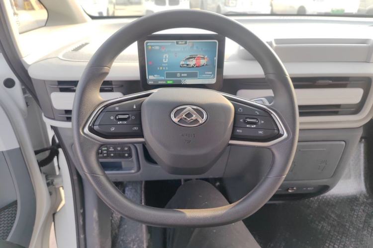 Used SAIC MAXUS Dana V1 2024 V1 Long Wheelbase High-Roof Multi-Function Version (62 kWh)