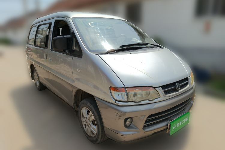 Used FORTHING Lingzhi 2013 V3 1.5L 7-Seater Standard Model II
