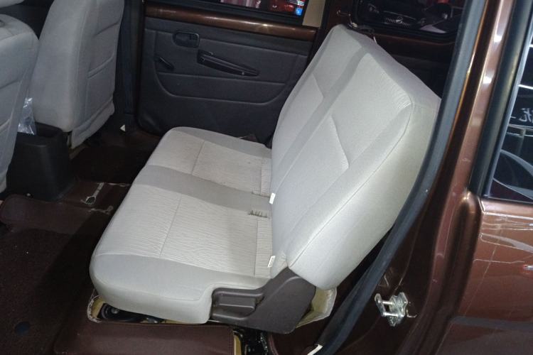 Used Wuling Hongguang 2015 1.5L S Base Model China IV Left Rear Seat