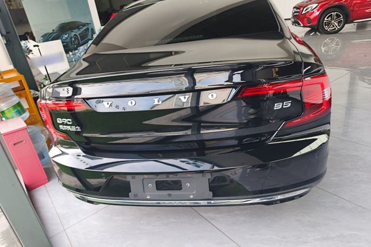 Used Volvo S90 2024 B5 Zhiyuan Luxury Edition
