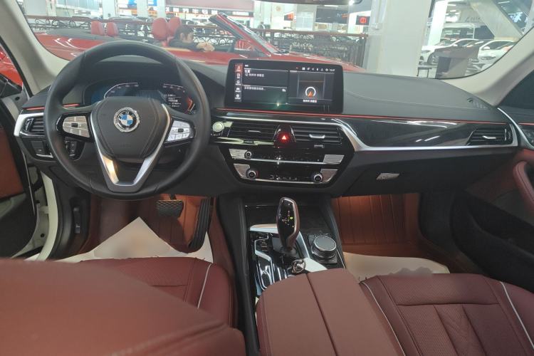 Used BMW 5 Series 2022 Second Facelift 525Li Luxury Package
