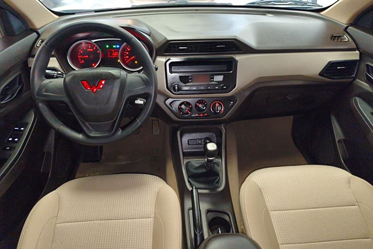 Used Wuling Hongguang 2021 1.5L Revised S Standard Version Hydraulic-Power-Assisted LAR