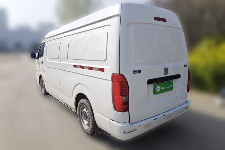 Used Farizon Xingxiang E6 2022 Van with High Roof Equipped with CATL 50.23 kWh Battery
